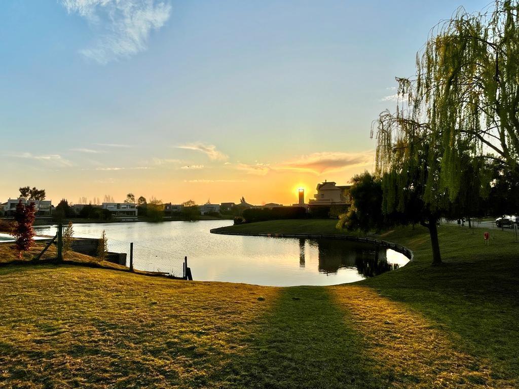 Foto de Lote en Venta al lago en Los Alisos, Nordelta, imagen 4