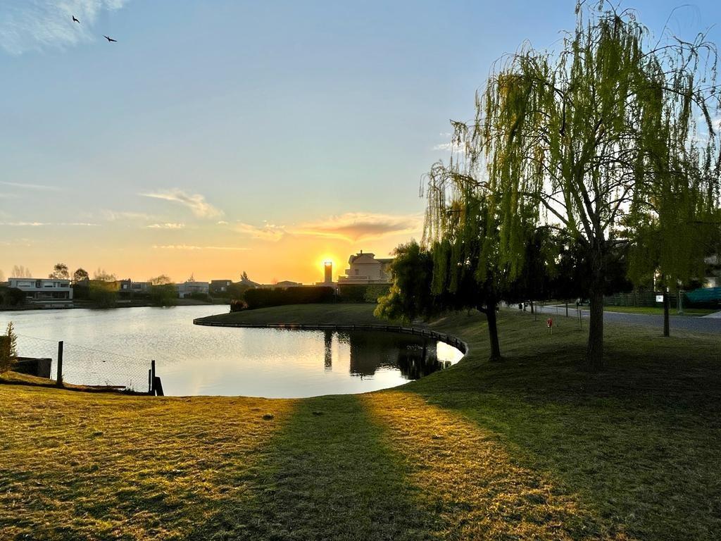 Foto de Lote en Venta al lago en Los Alisos, Nordelta, imagen 5