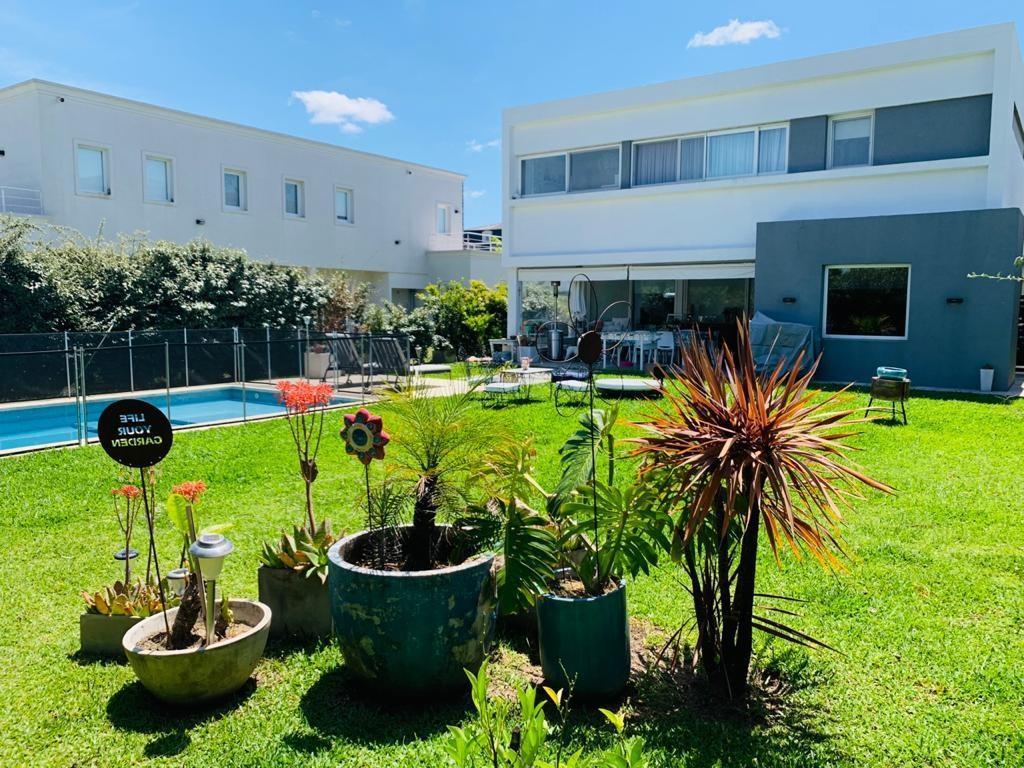 Foto de Casa en Venta en Los Alisos, Nordelta, imagen 1