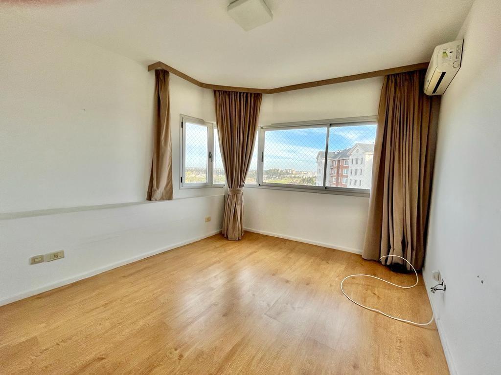 Foto de Departamento en Venta con terraza y pileta propia en Marinas del Canal, imagen 2