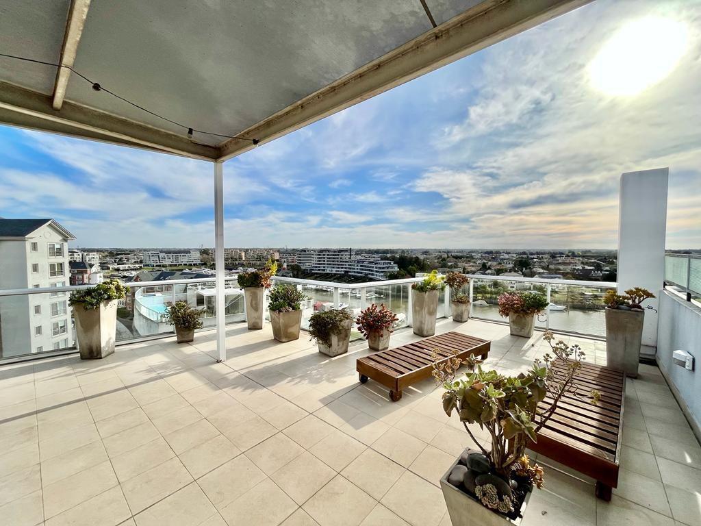 Foto de Departamento en Venta con terraza y pileta propia en Marinas del Canal, imagen 3