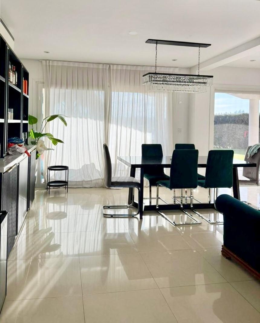 Foto de Casa en Alquiler al lago 4 dormitorios en La Comarca, Tigre, imagen 3