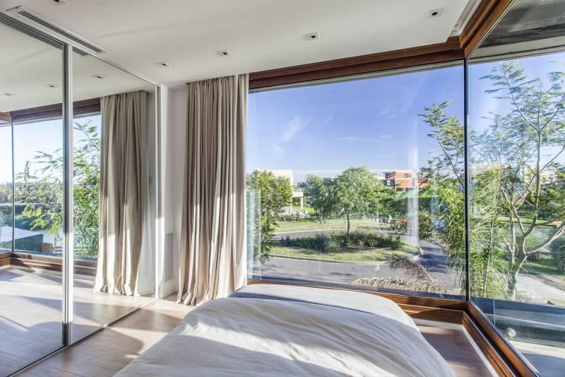 Foto de Casa en Venta en El Golf Nordelta, imagen 1