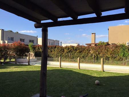 Excelente Casa en Venta Barrio Privado 5 Dorm. 2