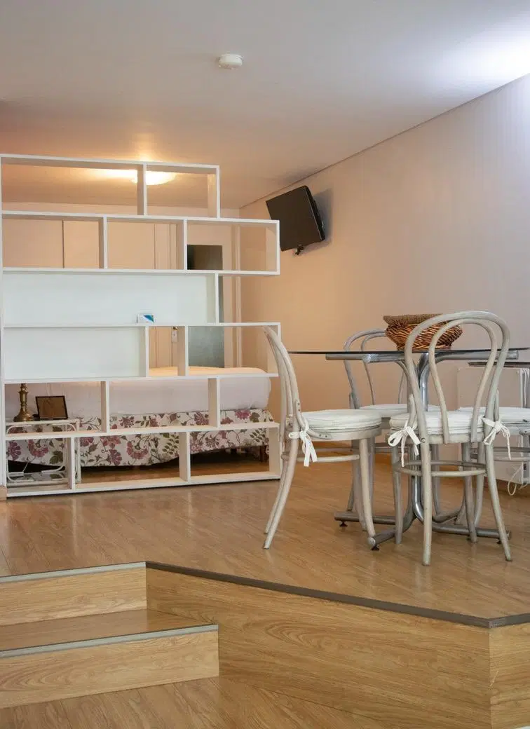 Venta 2 ambientes CON COCH en corazon de Recoleta 2