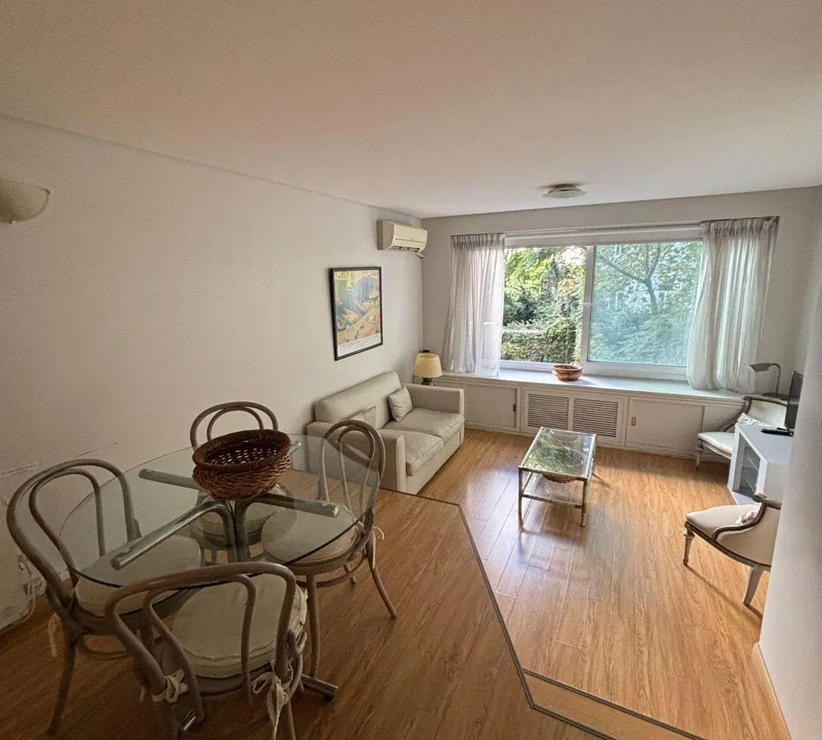 Venta 2 ambientes CON COCH en corazon de Recoleta 4