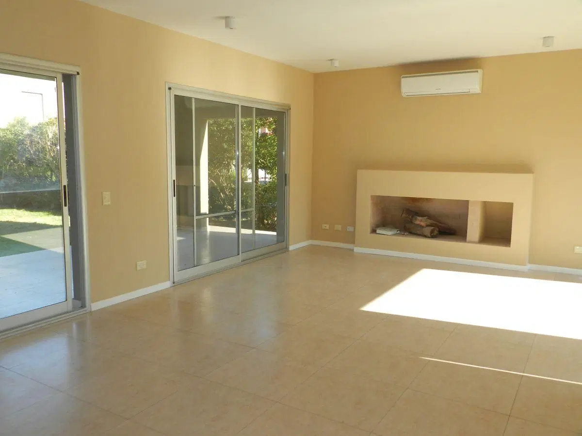 Excelente casa en VENTA barrio cerrado La Damasia 3 dormitorios playroom 5