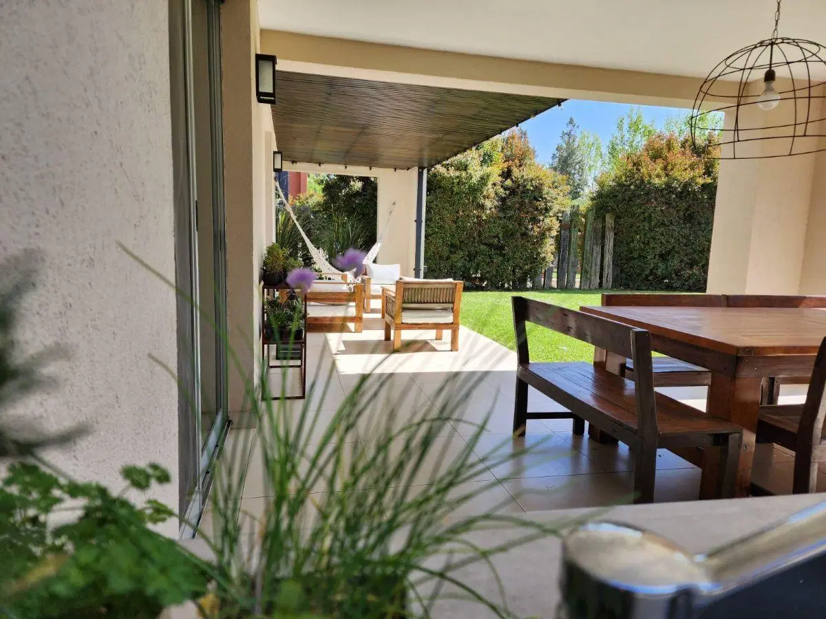Canchera casa en venta Barrio cerrado la damasia 3 dormitorios pileta parrilla 5