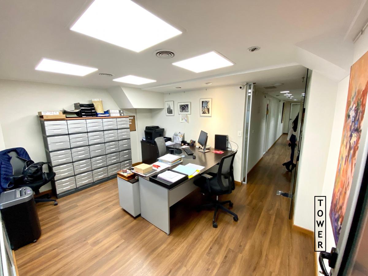 Oficina Comercial de 380 m² 4