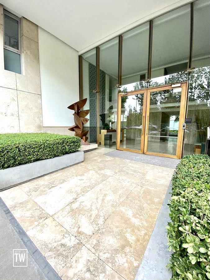 Exclusivo Penthouse de 215 m² en Forum Puerto Madero! (3 Dorm. + Depend.) 1