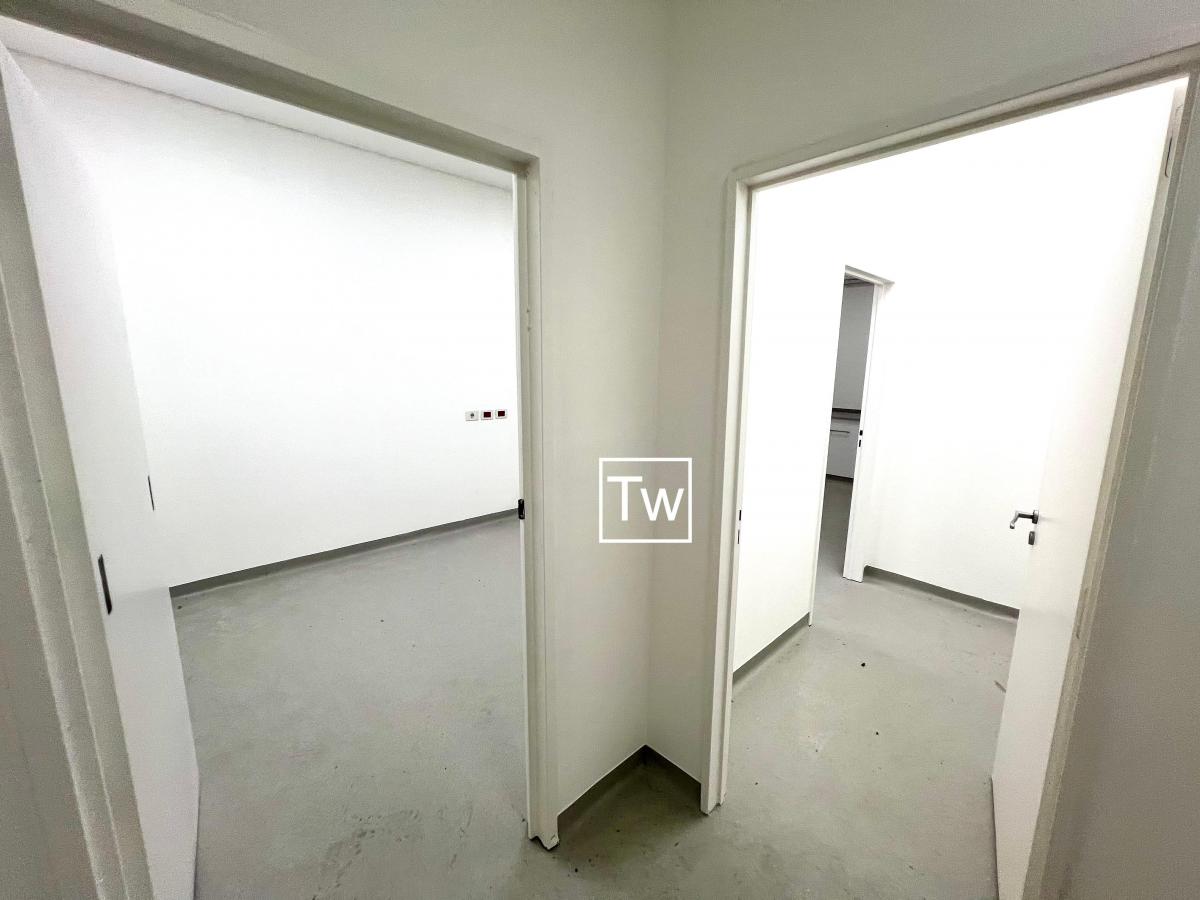 Oportunidad! Deposito de 609 m² Cubiertos (3 Niveles Oficinas) - Zona Indus. (I1) 5