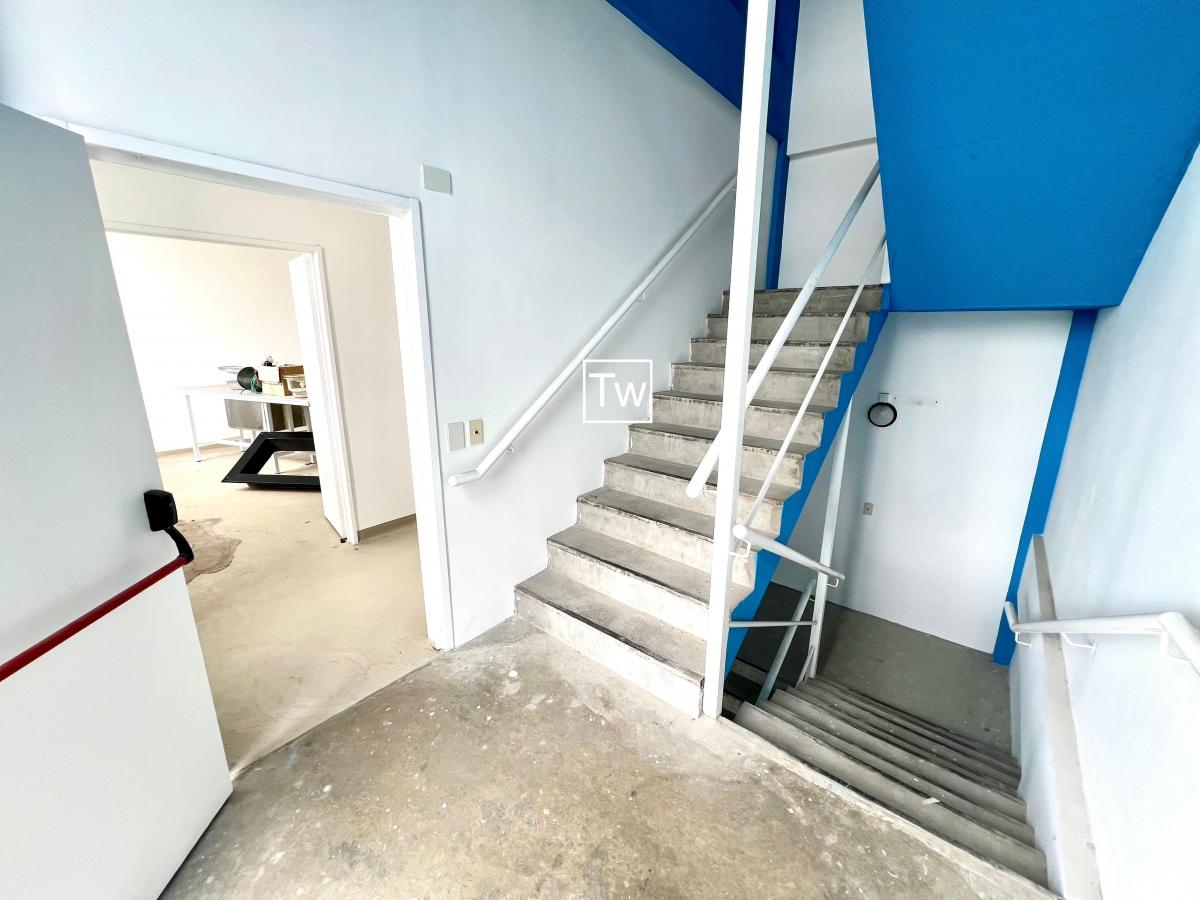 Oportunidad! Deposito de 609 m² Cubiertos (3 Niveles Oficinas) - Zona Indus. (I1) 3