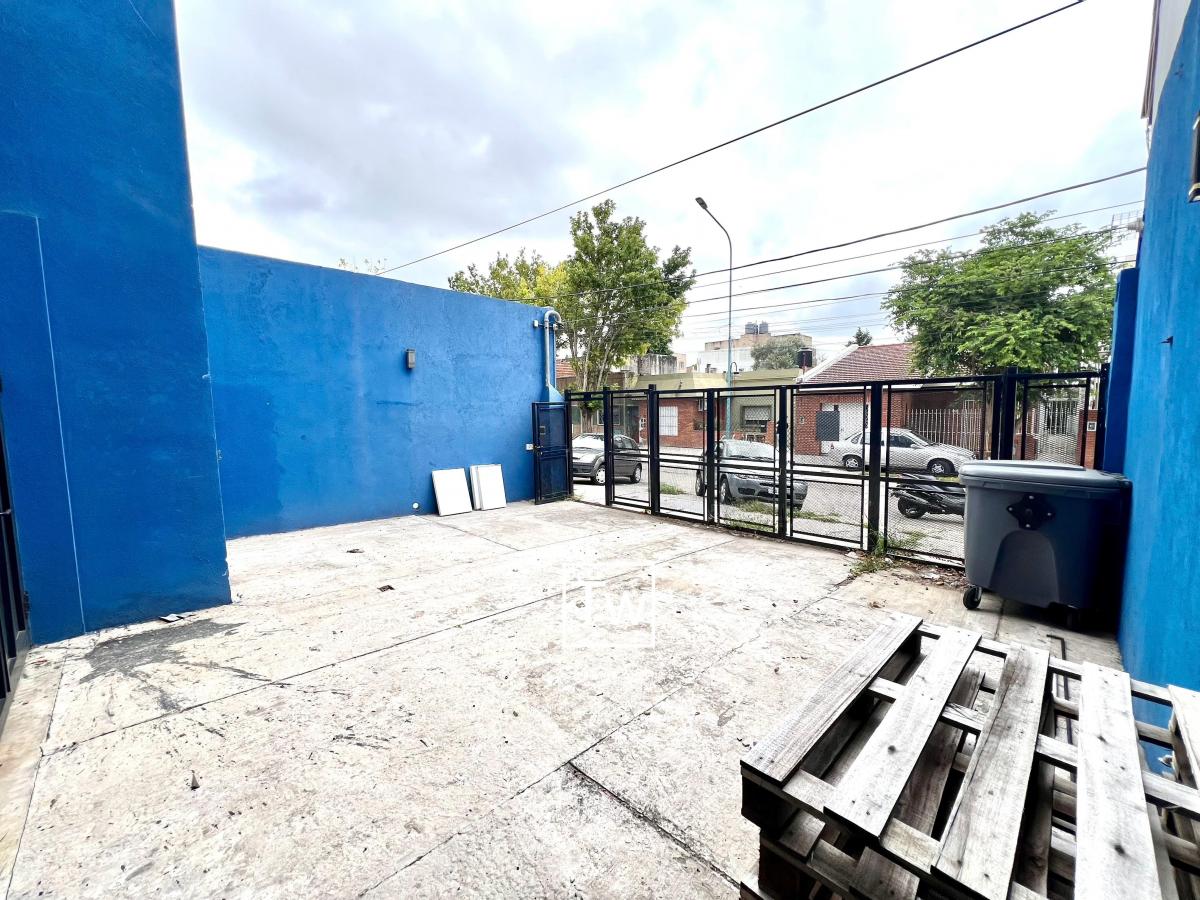 Oportunidad! Deposito de 609 m² Cubiertos (3 Niveles Oficinas) - Zona Indus. (I1) 2