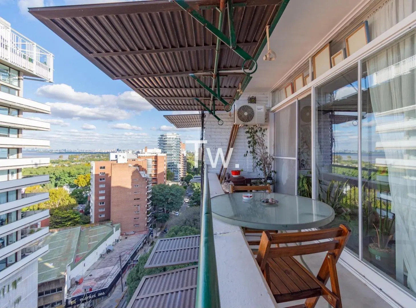Venta - Semipiso 3 Amb. (piso alto) en La Lucila 5