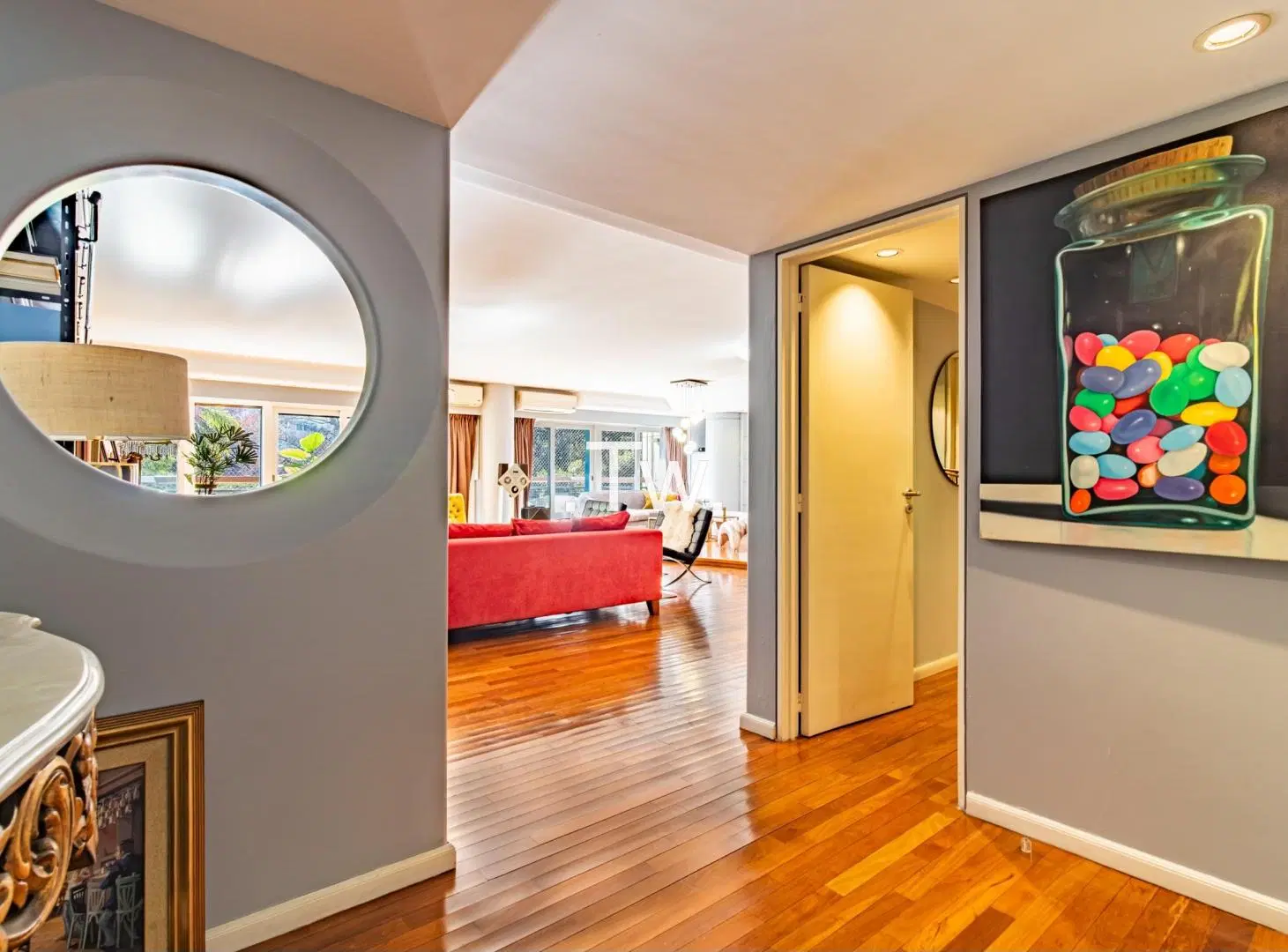Piso de 4 Dorm. + Escritorio + Family + Depend. Doble y 2 Cocheras – Seg. 24 Hs 8