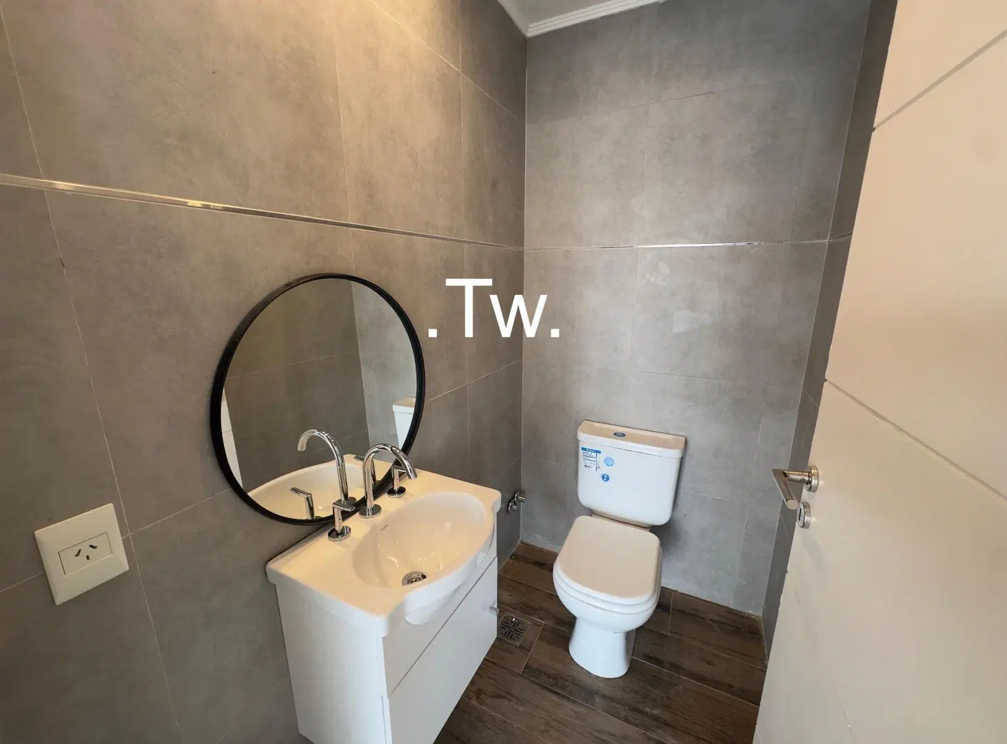 Departamento 2 amb. c/terraza / 76 m² / Piso Alto / Parrilla / Belgrano / Apto Profesional 5