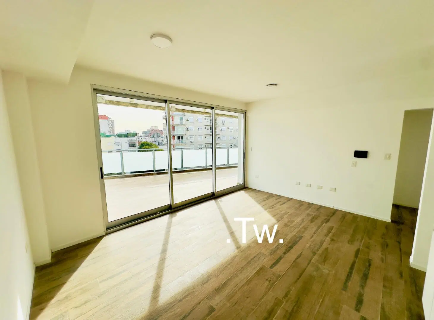Departamento 2 amb. c/terraza / 76 m² / Piso Alto / Parrilla / Belgrano / Apto Profesional 3