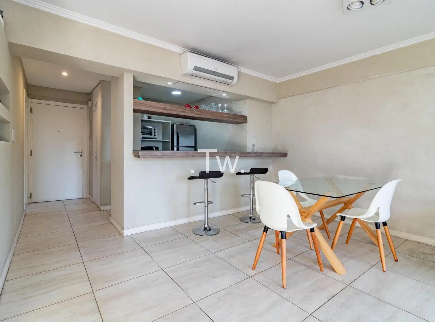 Departamento 2 Amb C/cochera / Vig. 24 Hs / Amenities / Zona Uade 2