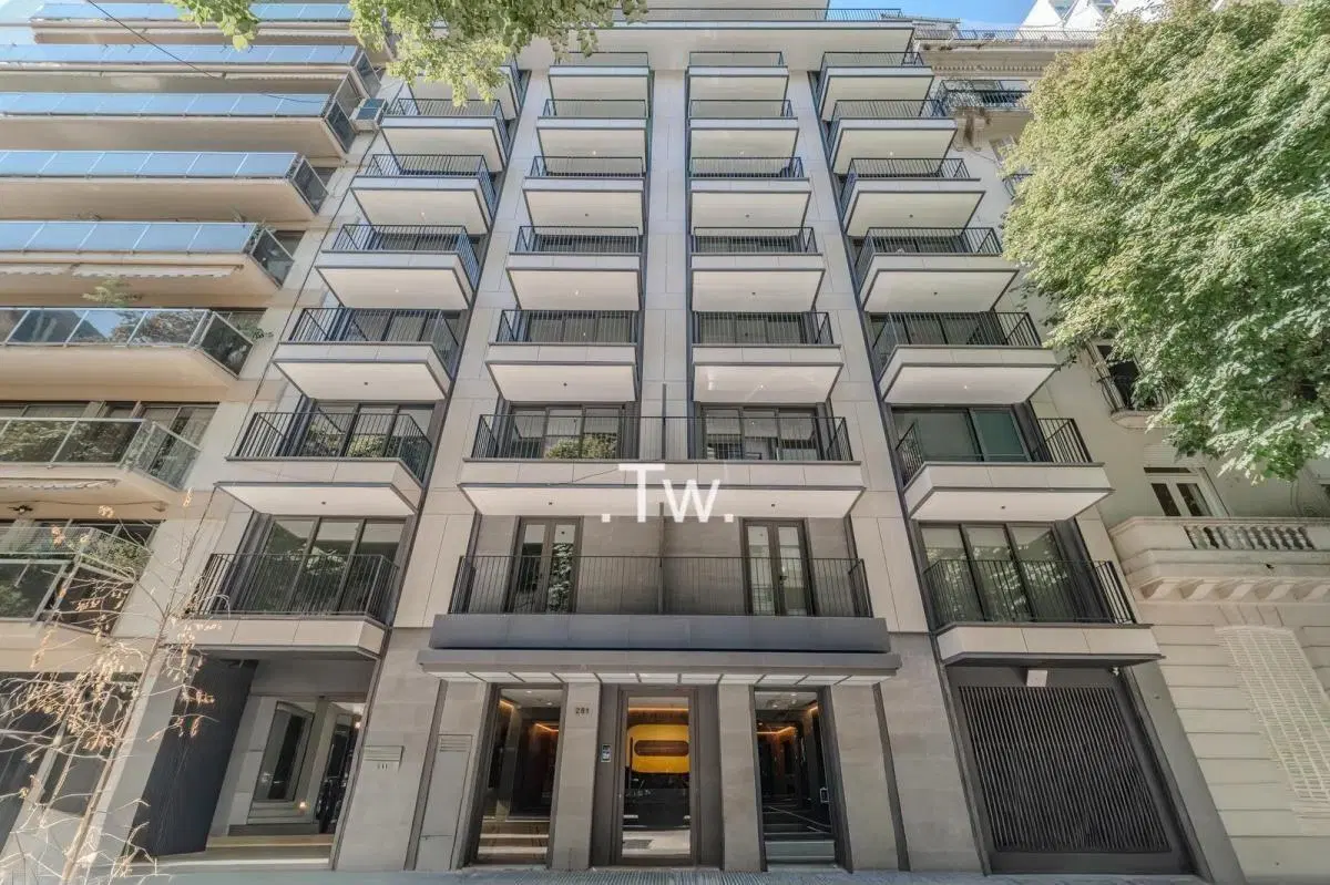 ALQUILER PREMIUM – SEMIPISO A ESTRENAR EN RECOLETA | 3 AMBIENTES | COCHERA | 114 m² 1