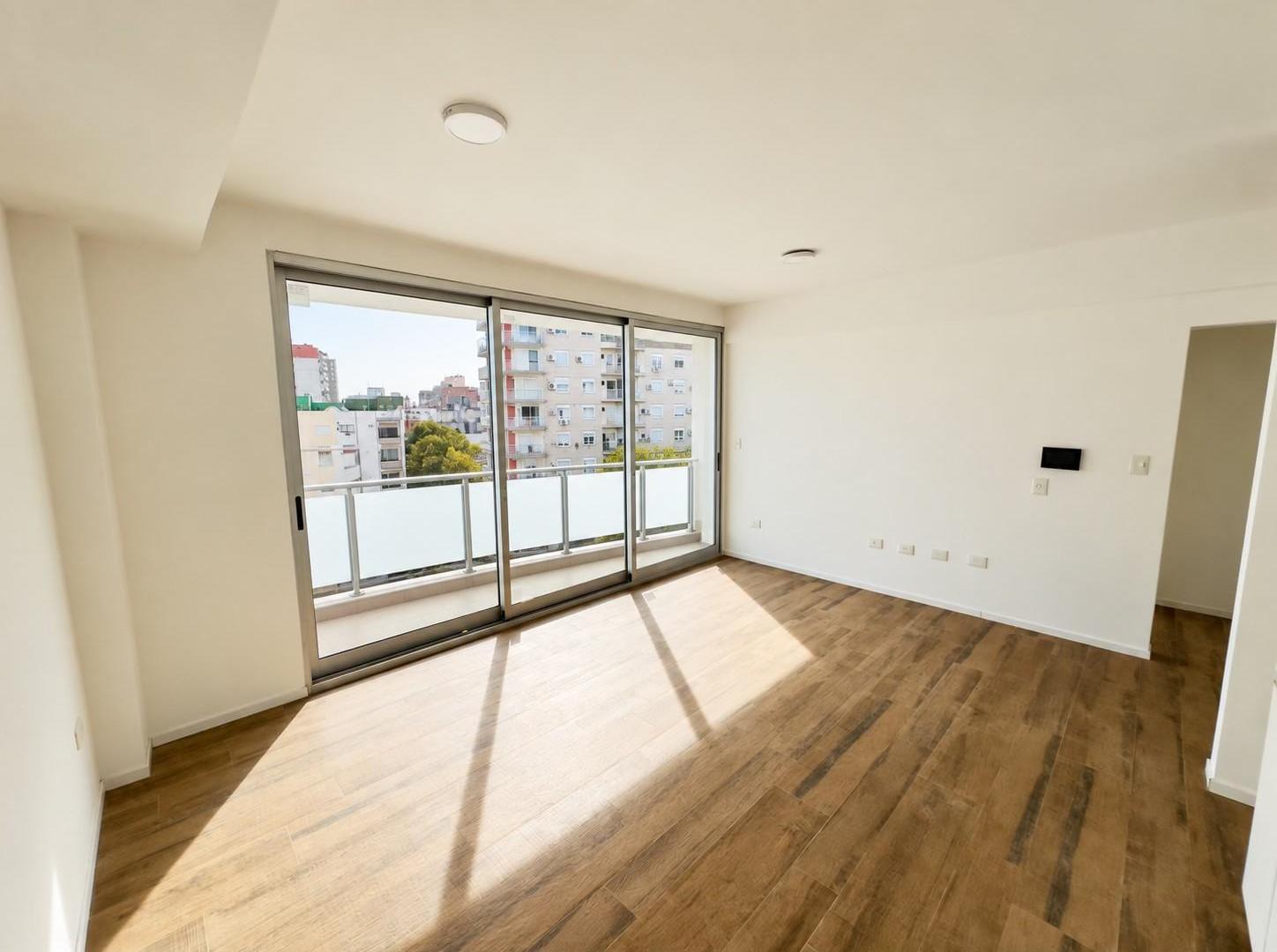 Foto de Departamento 2 amb. c/balcón / 55 m² / Piso Alto / Parrilla / Belgrano, imagen 1
