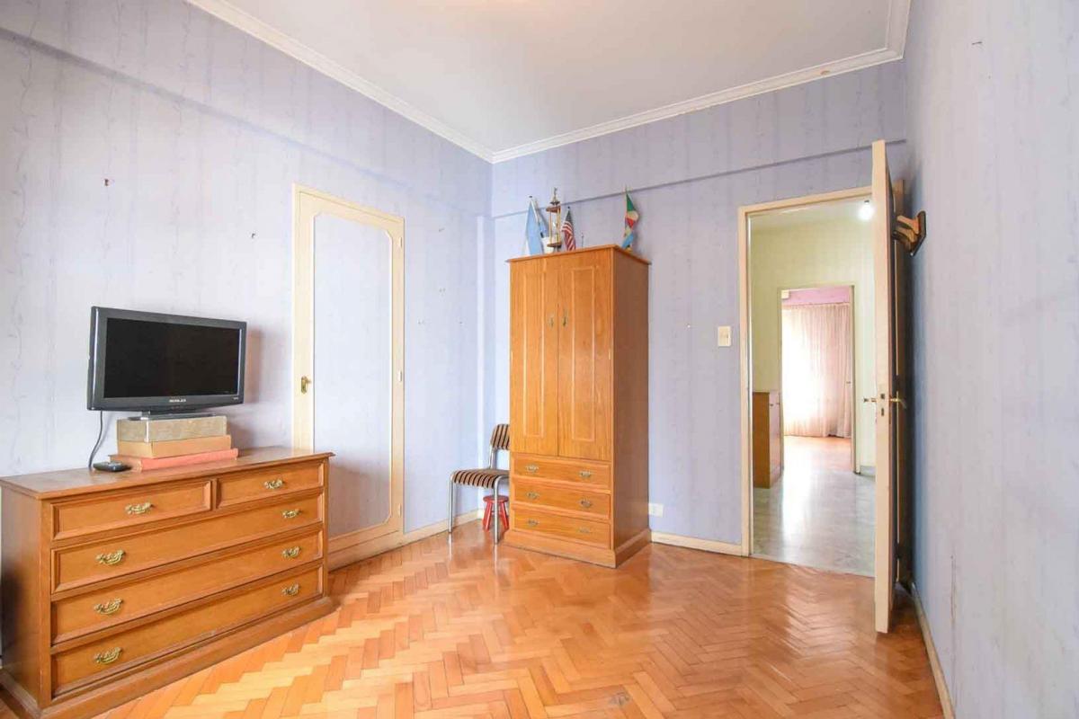 Venta Depto 6 Amb Coch y Baulera en Caballito 2