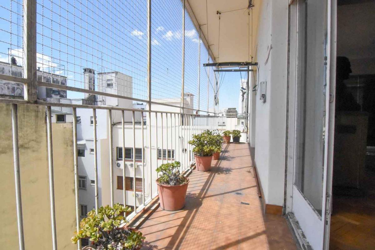 Venta Depto 6 Amb Coch y Baulera en Caballito 5