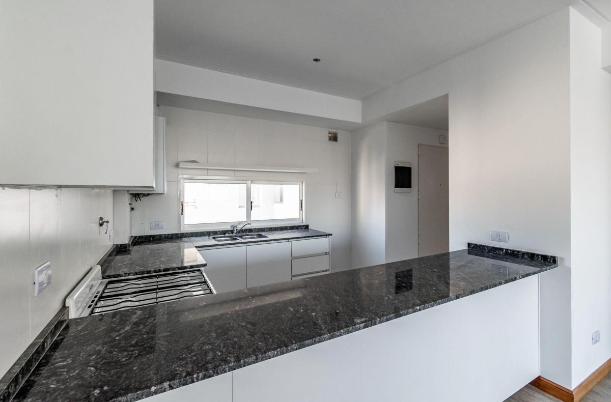 Venta Departamento 3 Amb. en Flores 6to B Balcón 1
