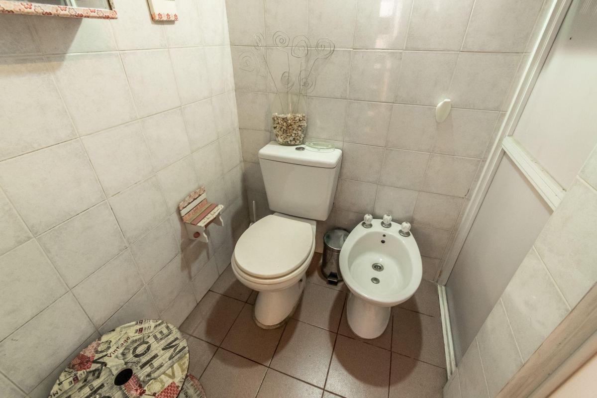 Venta Casa 5 Ambientes, Terraza, Cochera - V. Lynch 5