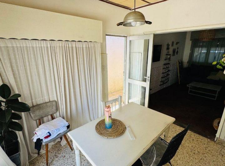 VENTA CASA APTA CREDITO F. VARELA CENTRO 4