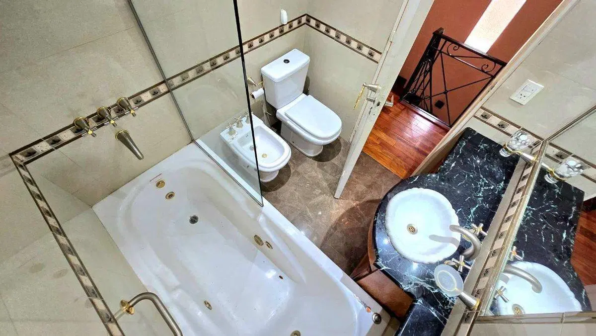 PH DE 3 AMBIENTES EN  VENTA  EN HAEDO CON PARRILLA 2