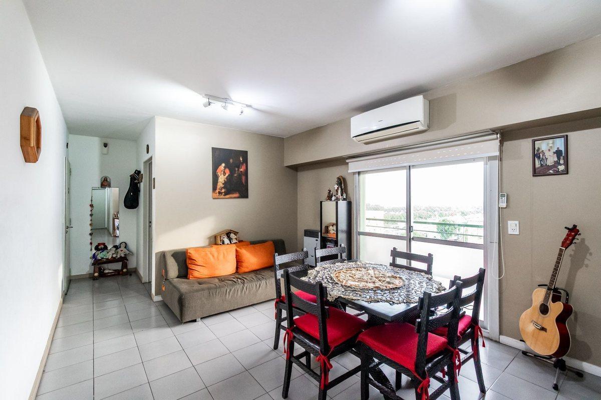 VENTA DEPTO. 3 AMB C/COCHERA V. LUGANO APTO CREDIT