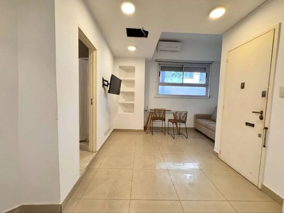 Venta 2 ambientes PB, reciclado, en Recoleta 2