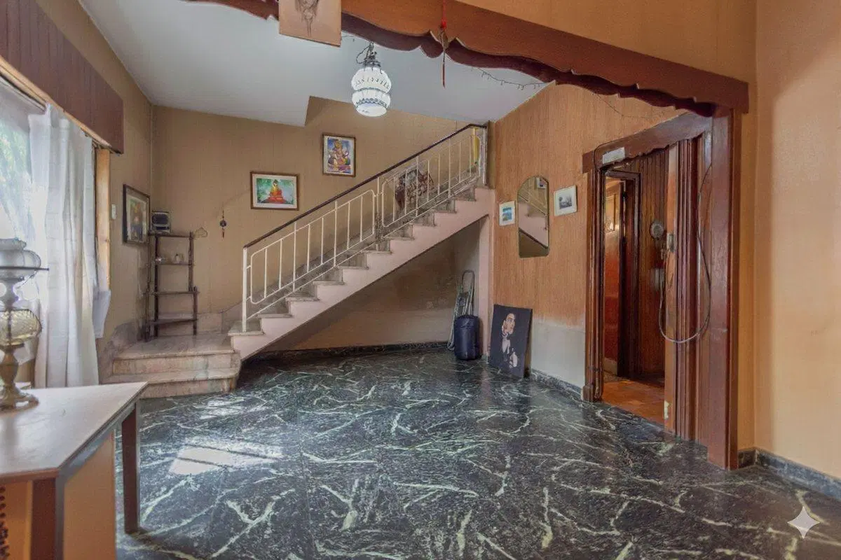 Venta casa V Luro 6 amb. 291 M2-Lote 8,67 x 25. 4