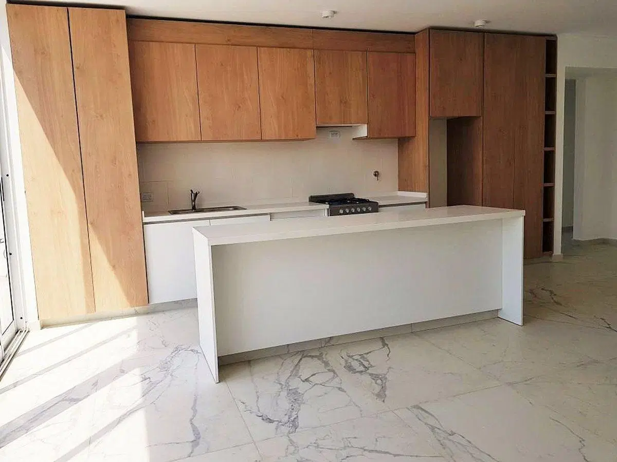 VENTA DEPTO 3 AMB + ESTUDIO BALCÓN TERRAZA COCHERA 5