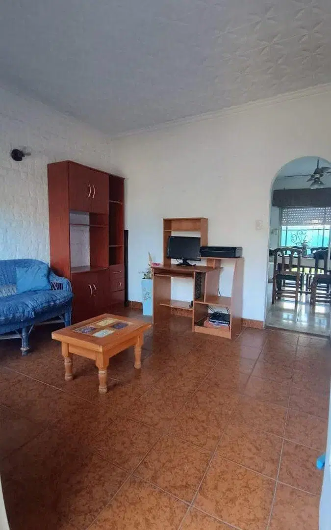 Venta casa V. Ballester 4amb jardín pileta-Credito 4