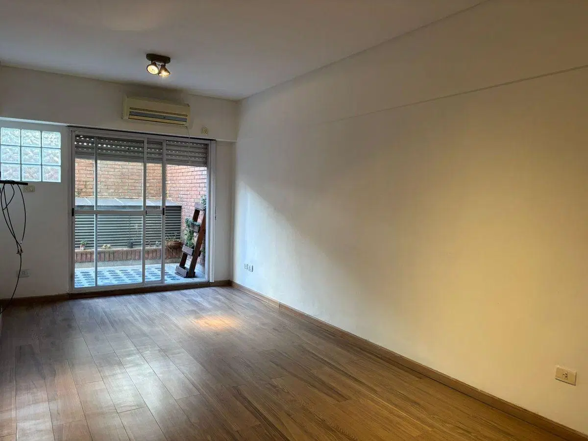 VENTA DPTO 3 AMB CON 2 PATIOS VILLA PUEYRREDÓN 4