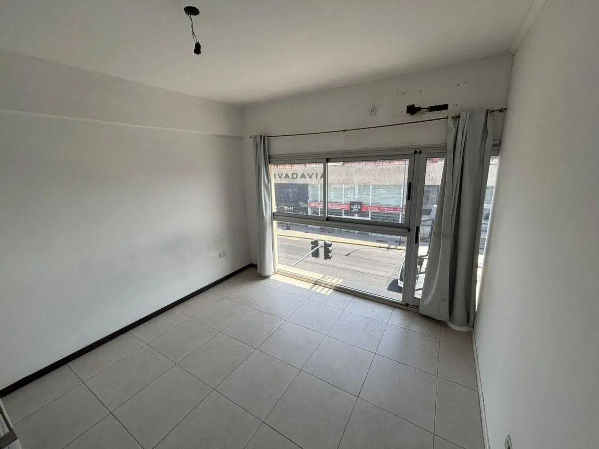 VENTA DEPTO 2 AMB AMPLIO - LINIERS- 5