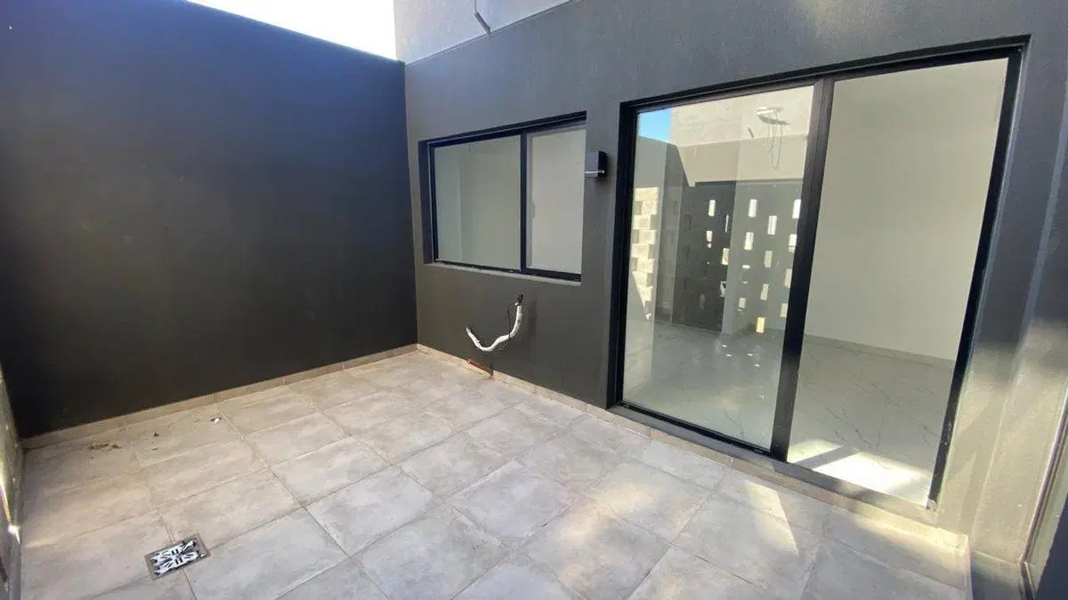 Venta de Monoambiente con Patio en Barracas 5