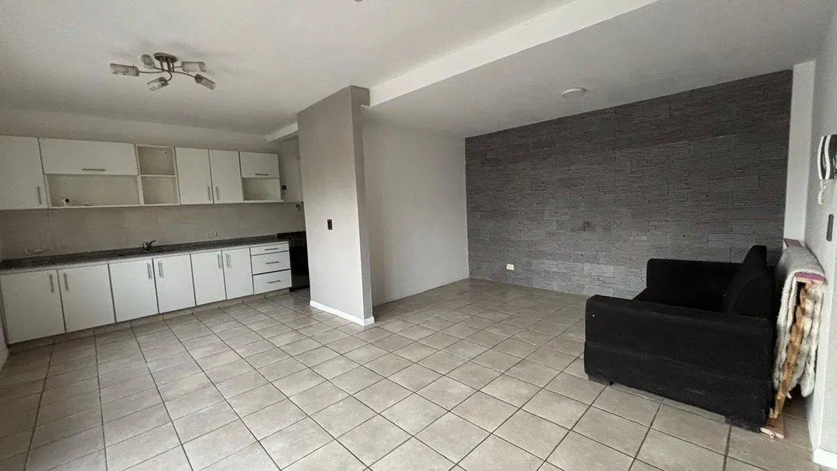 VENTA PH 3 AMB BALCÓN - CASEROS 5
