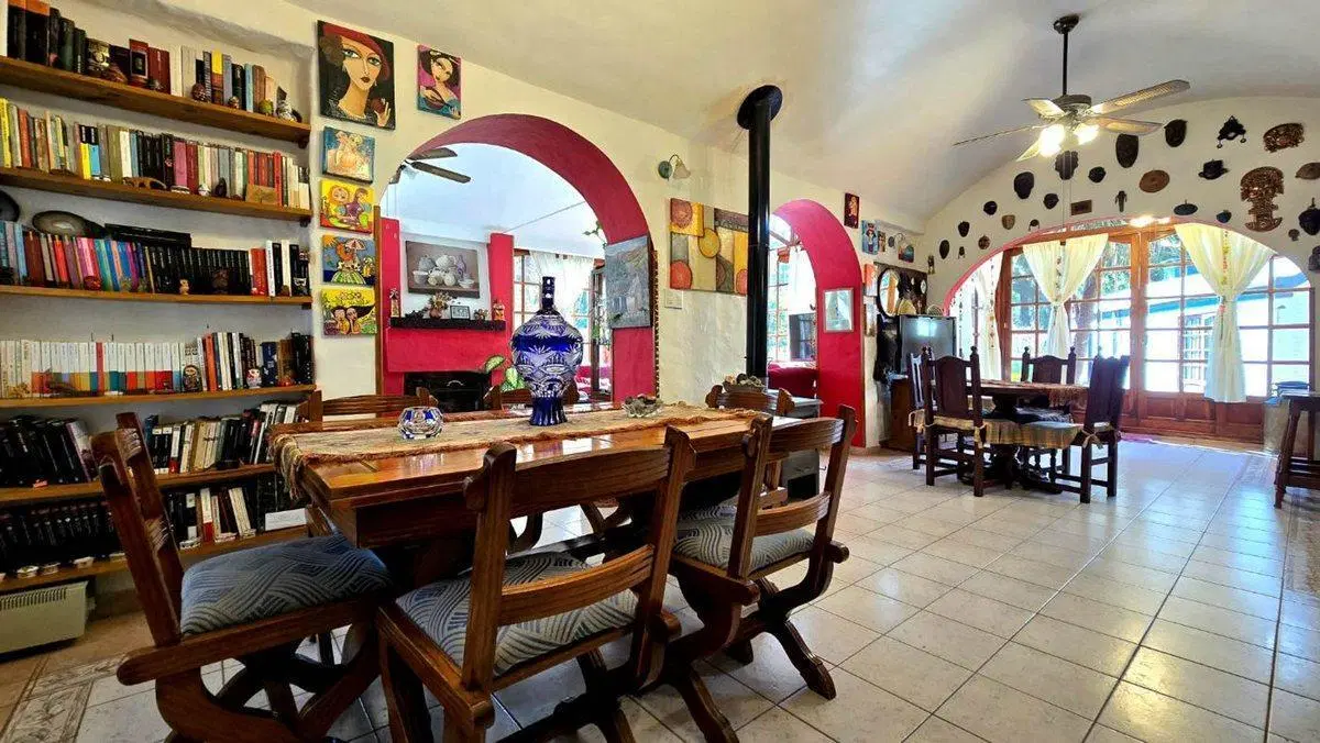 VENTA CASA 4AMB ESCOBAR CON PILETA Y JARDIN 2