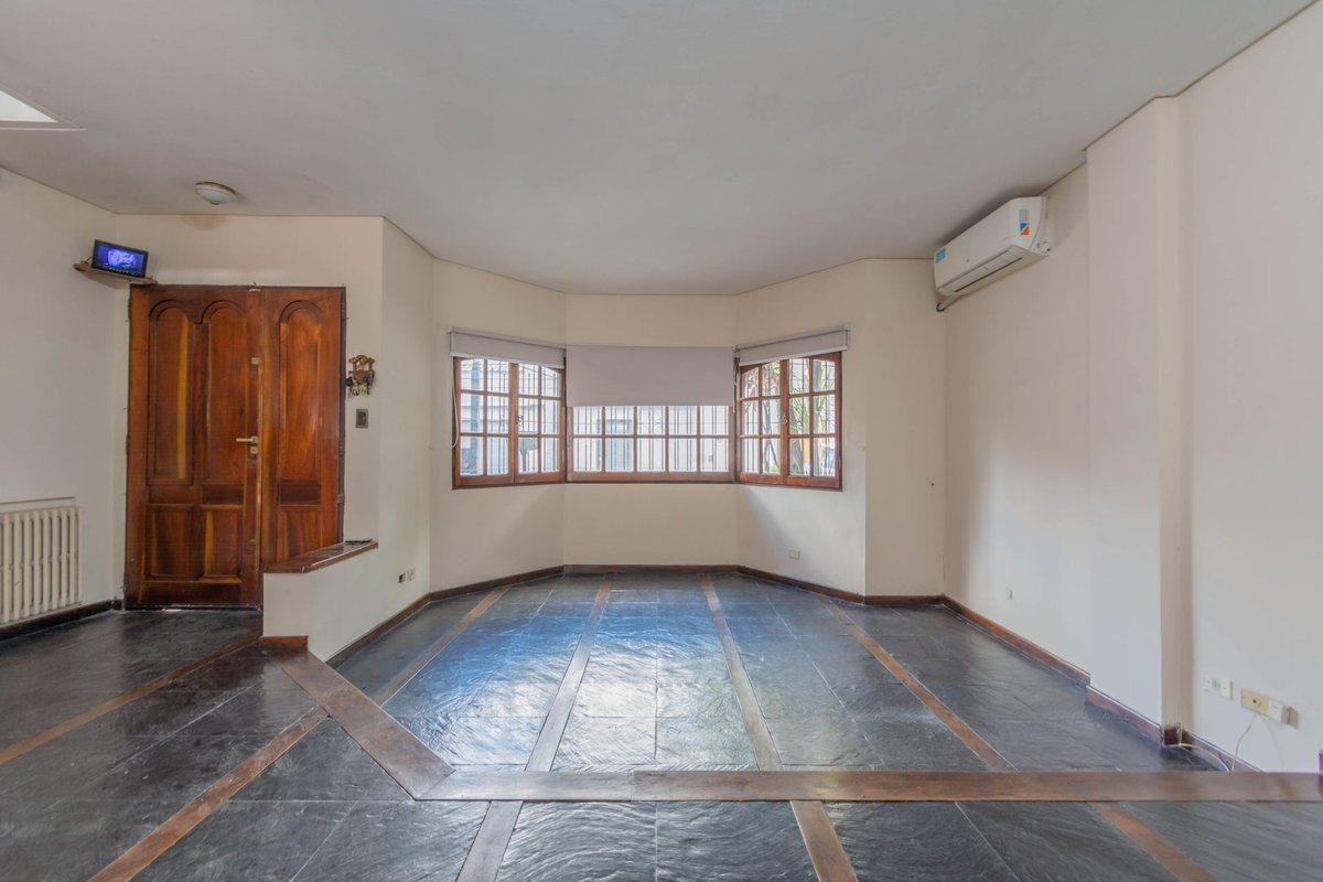 Venta casa V. Devoto 5 amb garage A Crédito