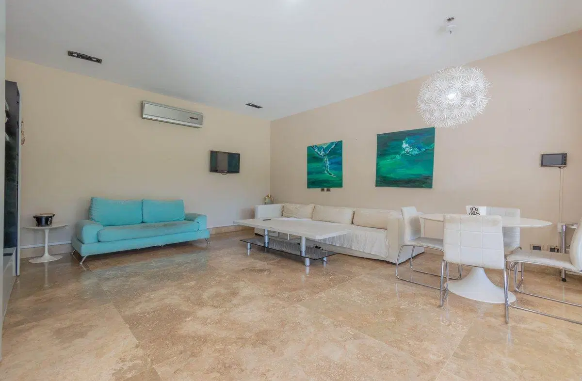 Venta casa San Isidro-7 amb.-Pileta-Jardin-633 M2 4