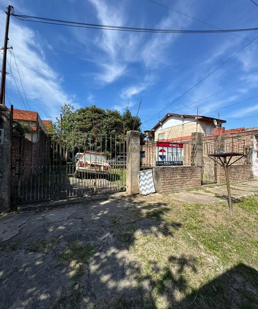 VENTA CASA A RECICLAR V. LUZURIAGA 500 MTS2 4