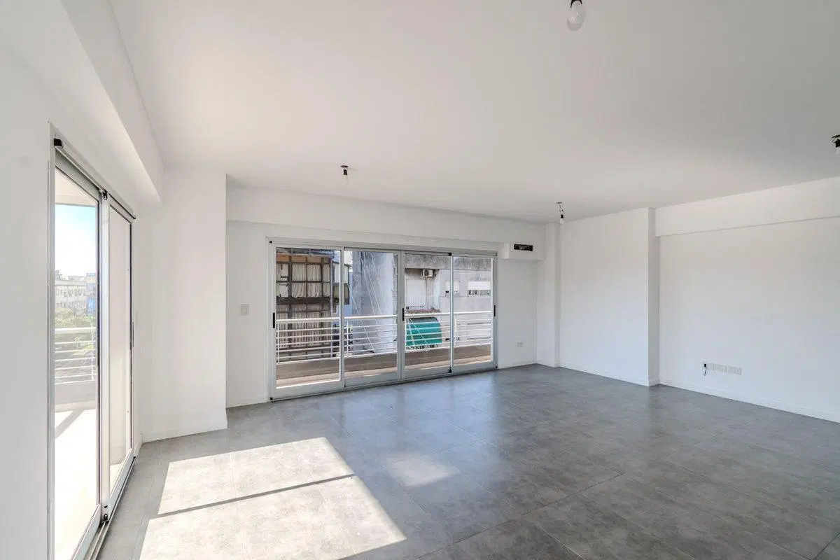 VENTA DPTO. 3 AMB. C/COCHERA CENTRO SAN MARTIN 3