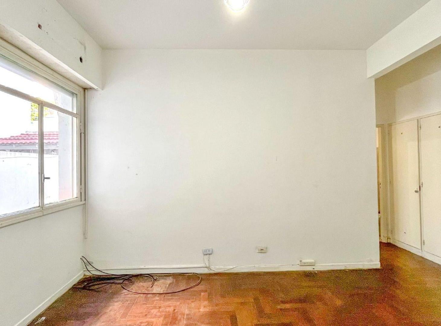 Venta Depto. 2 amb. Agronomia Planta baja y Patio
