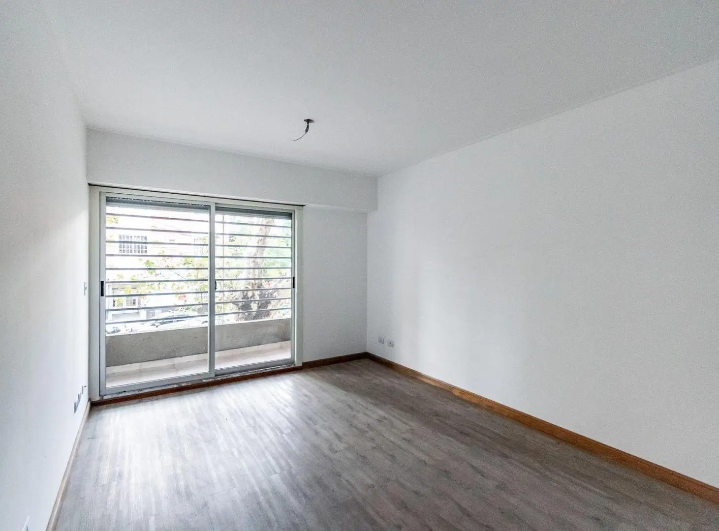 VENTA DEPARTAMENTO 3 AMB EN FLORES 1RO A CON PATIO 4