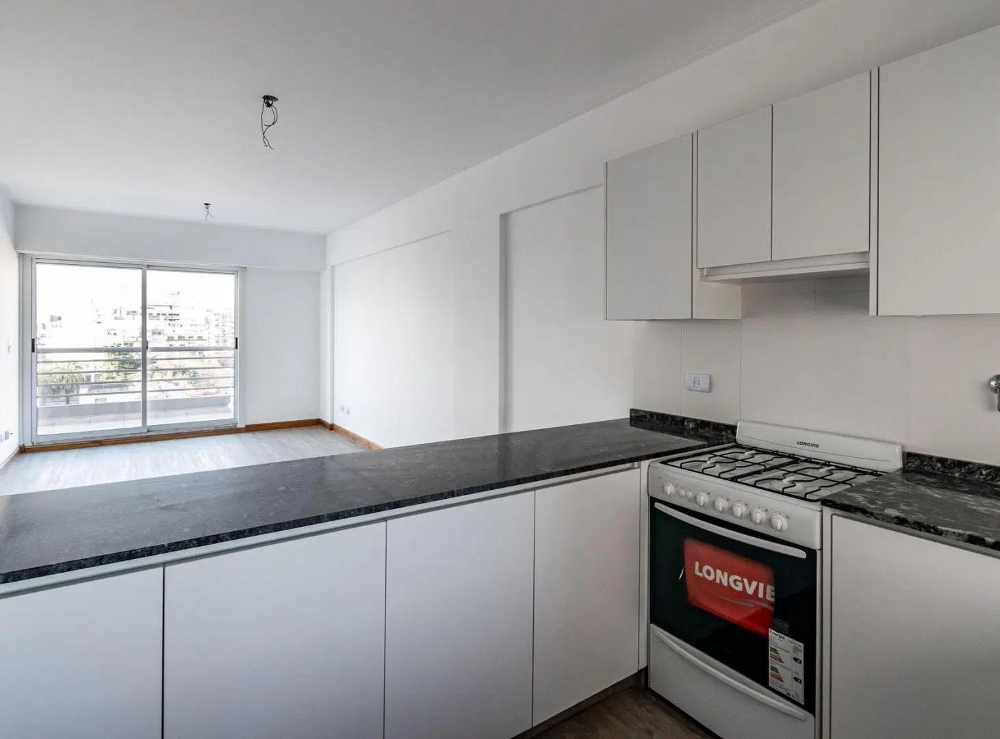 VENTA DEPARTAMENTO 3 AMB. EN FLORES 2 DO A FRENTE 4