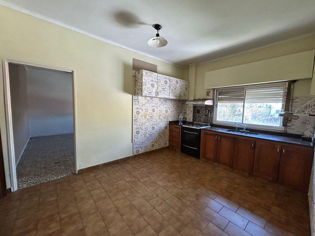VENTA DE CASA 4 AMB PILETA PARQUE VILLA BALLESTER