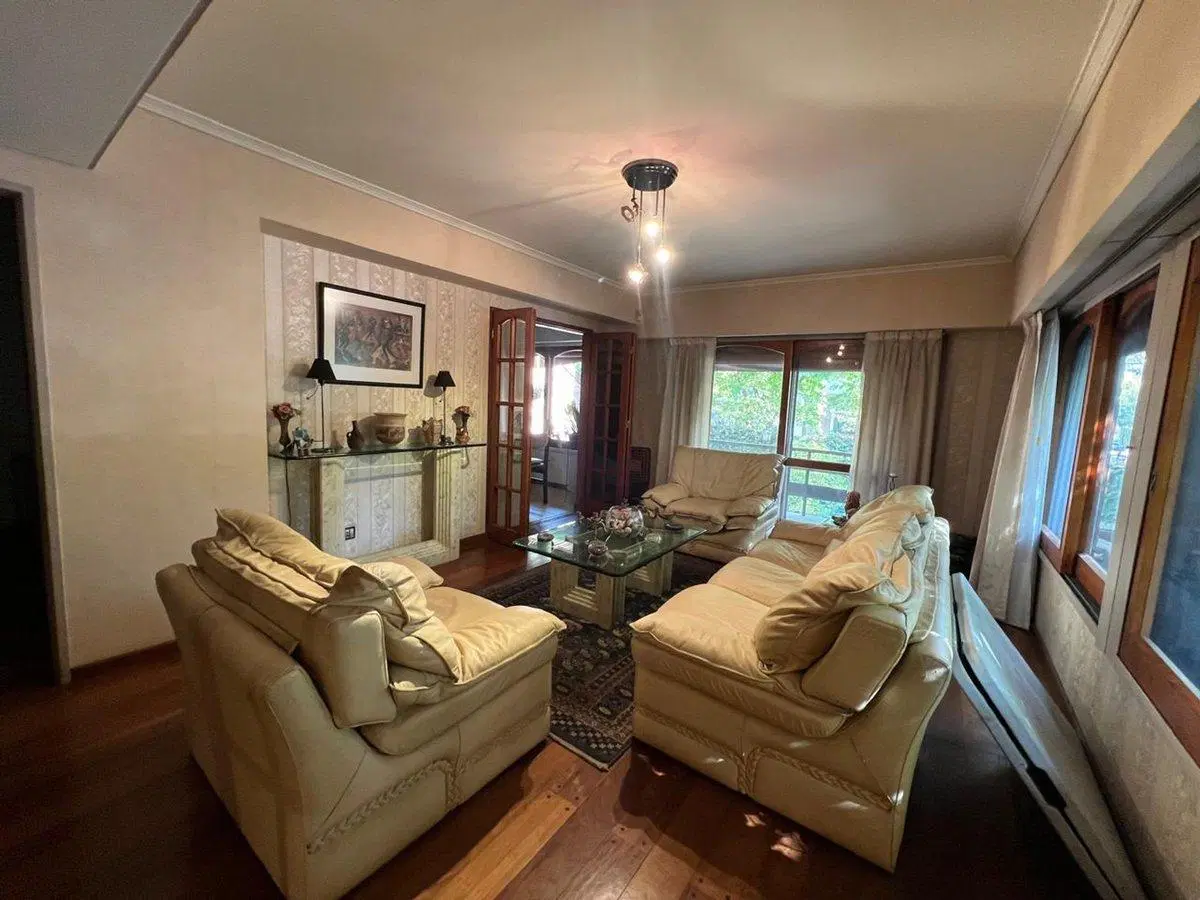 CASA EN VENTA PLAZA DEVOTO 6 AMBIENTES JARDIN 2