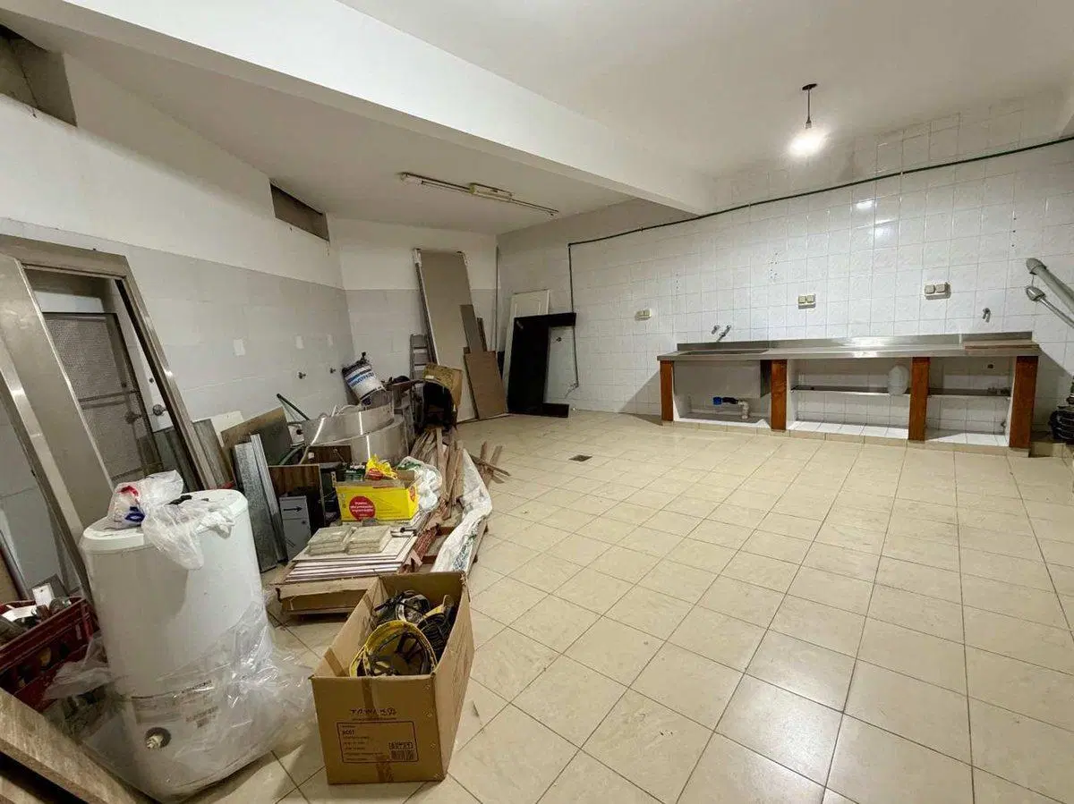 LOCAL COMERCIAL EN VENTA EN VILLA DEL PARQUE 3